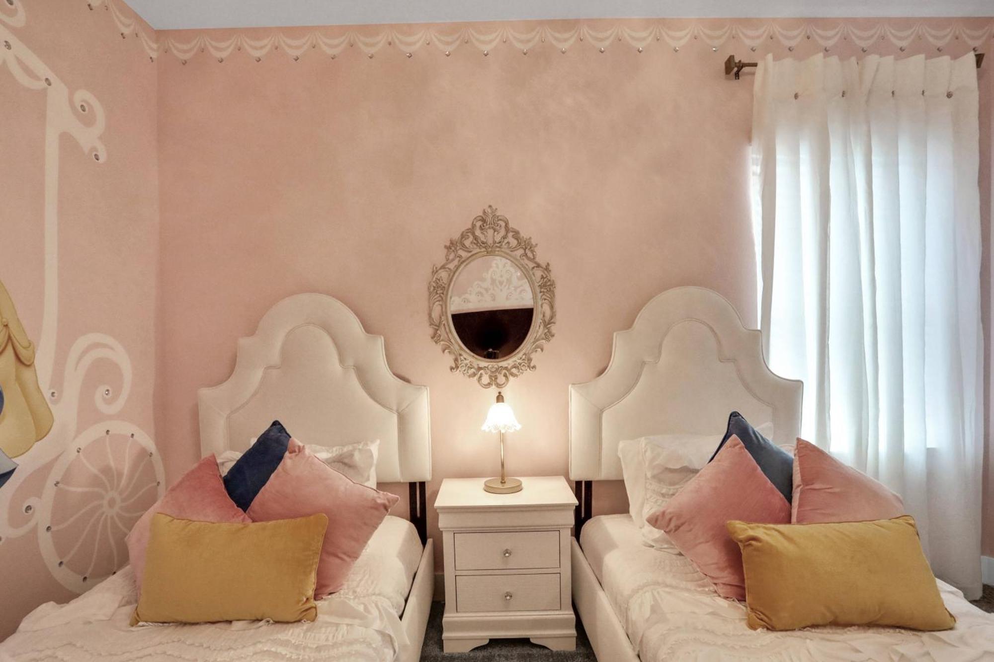 Unforgettable Gatherings: View Luxury Kissimmee